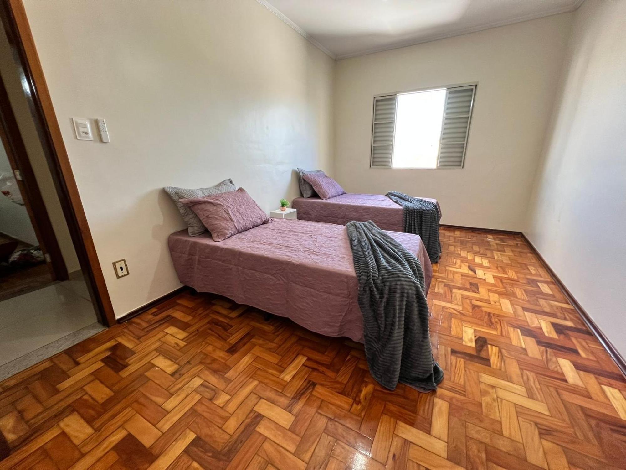 Apto Com 2 Vagas Garagem